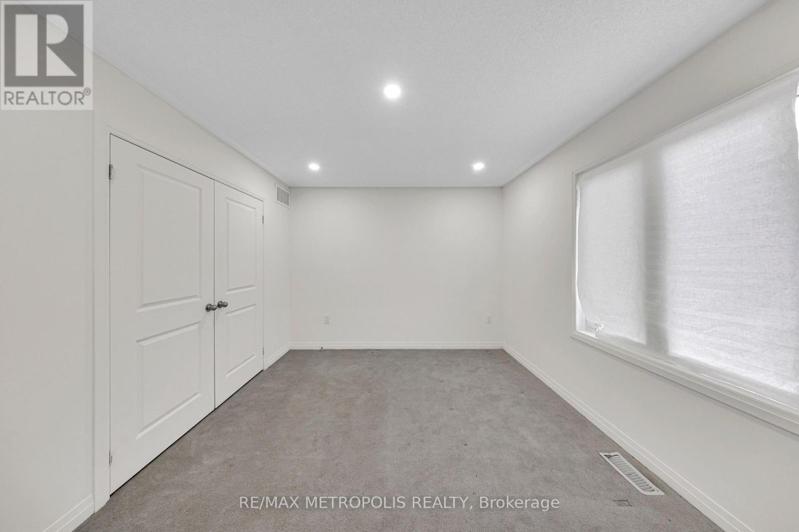 35 Clipper Lane, Clarington, Ontario  L1C 4B1 - Photo 32 - E12884000