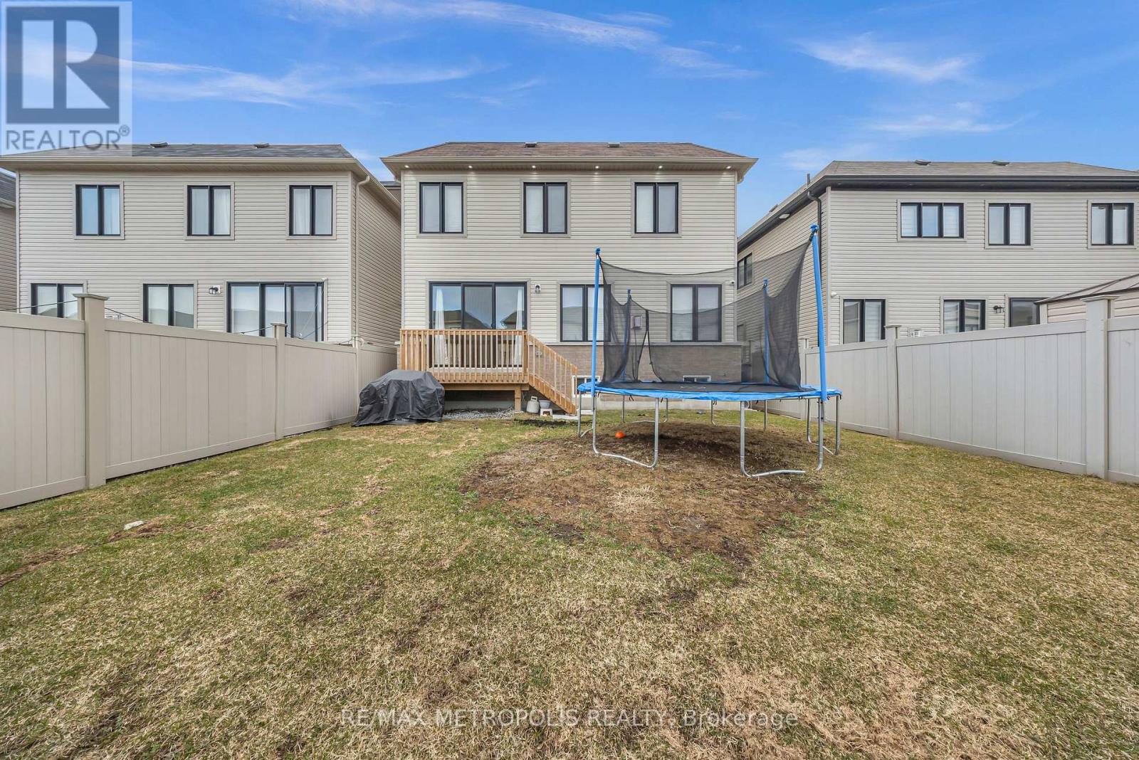 35 Clipper Lane, Clarington, Ontario  L1C 4B1 - Photo 49 - E12884000