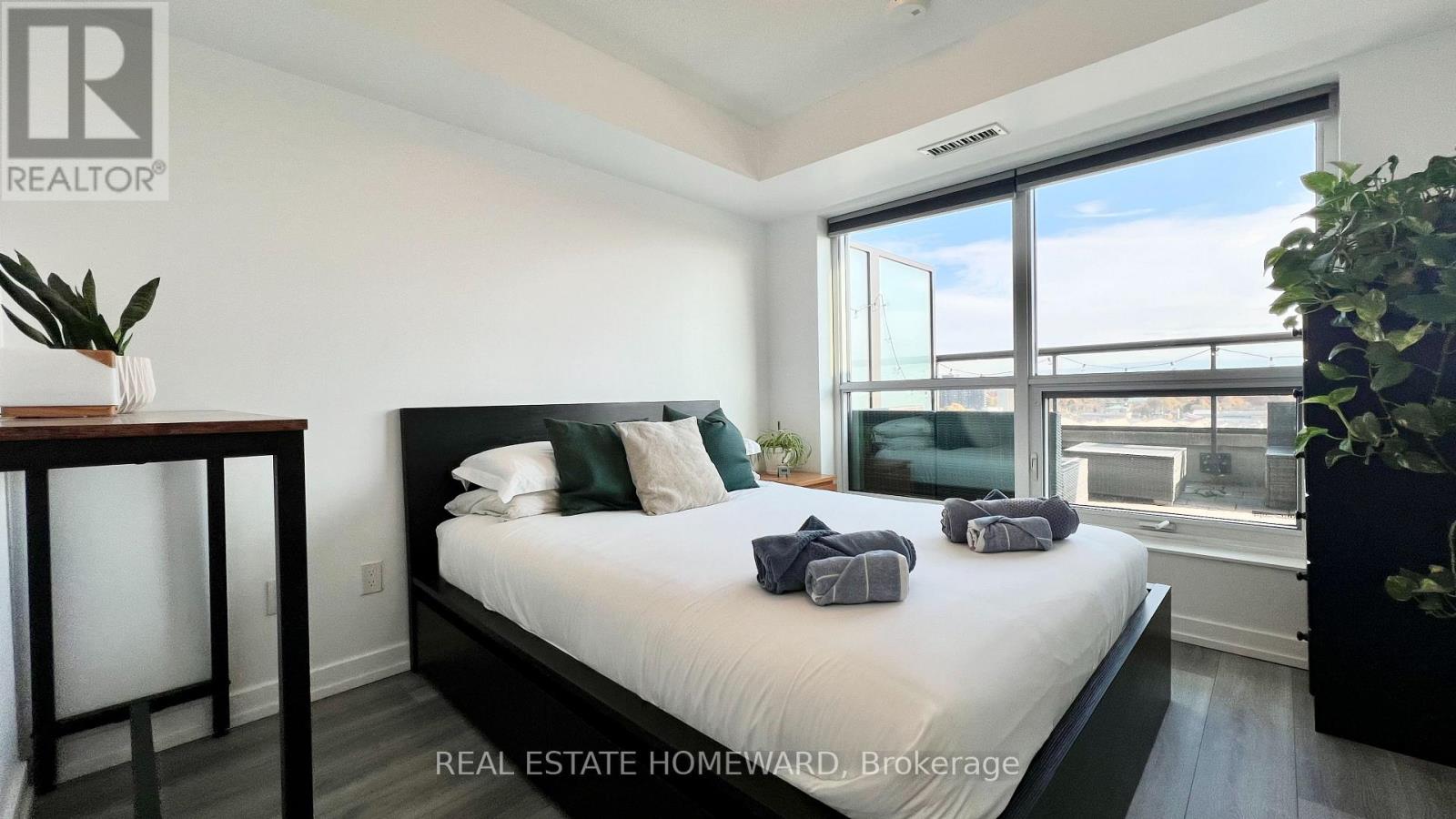 912 - 8 Trent Avenue, Toronto, Ontario  M4C 0A6 - Photo 11 - E12884006