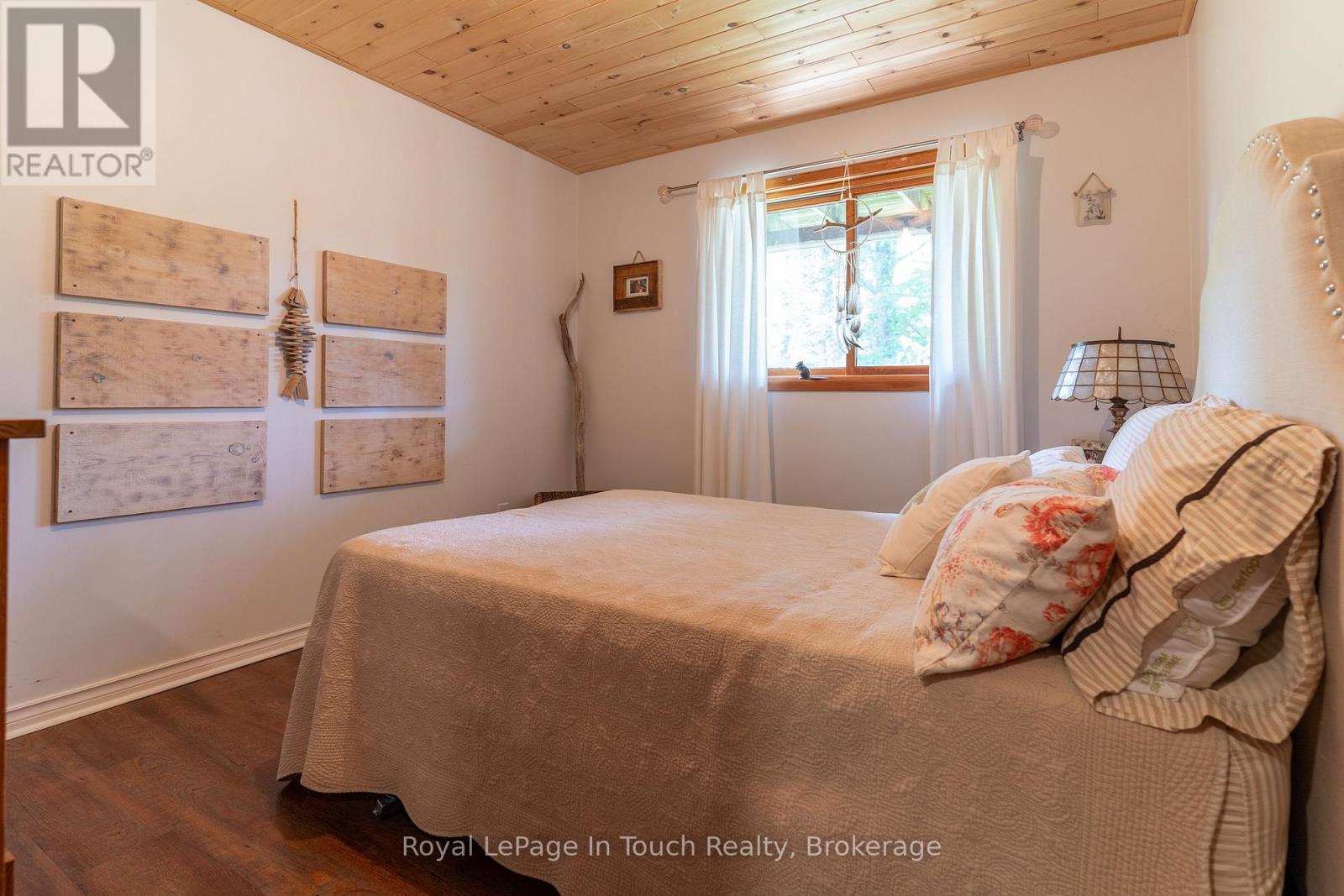 3098 Island 1040, Georgian Bay, Ontario  P0E 1E0 - Photo 14 - X12884008