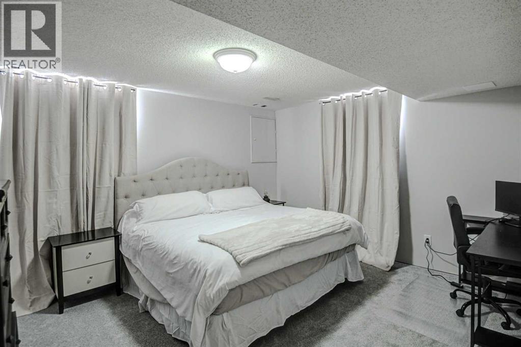 311 Canterbury Place Sw, Calgary, Alberta  T2W 2B5 - Photo 32 - A2287688