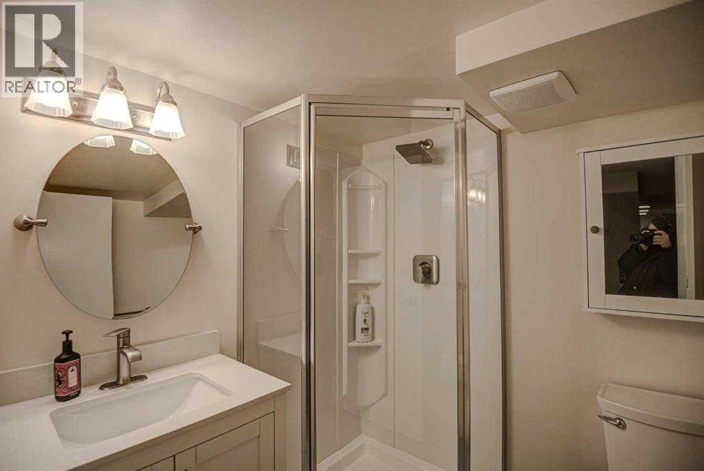 311 Canterbury Place Sw, Calgary, Alberta  T2W 2B5 - Photo 35 - A2287688