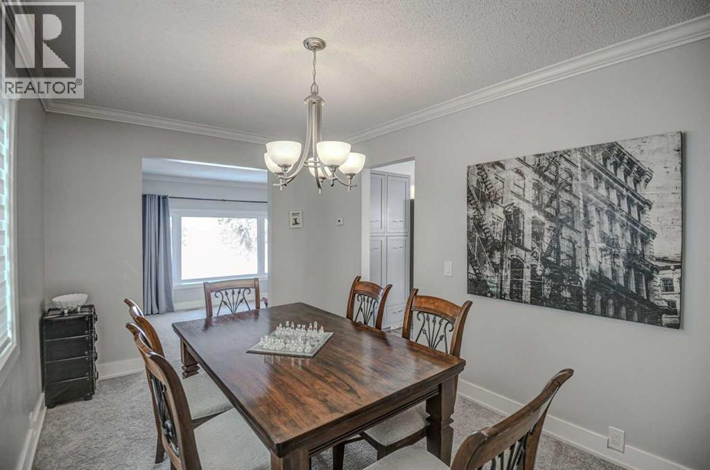 311 Canterbury Place Sw, Calgary, Alberta  T2W 2B5 - Photo 7 - A2287688