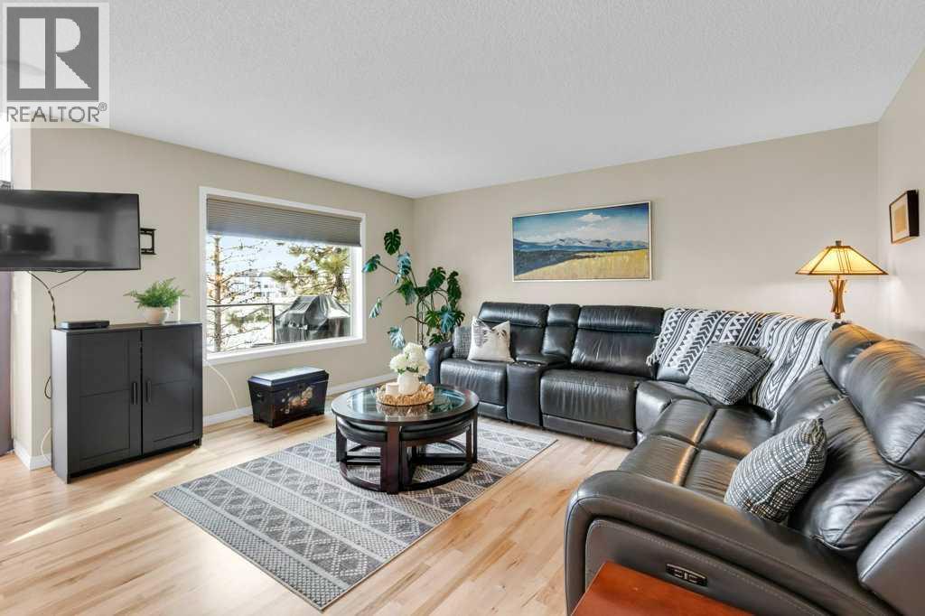 210 Kincora Place Nw, Calgary, Alberta  T3R 1K6 - Photo 9 - A2290266