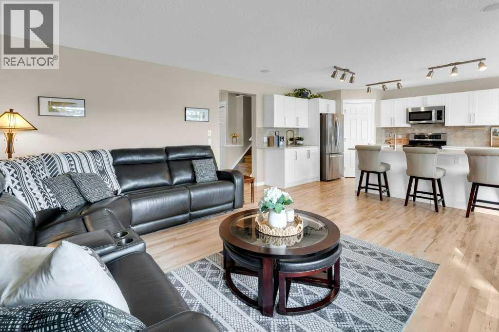 210 Kincora Place Nw, Calgary, Alberta  T3R 1K6 - Photo 10 - A2290266