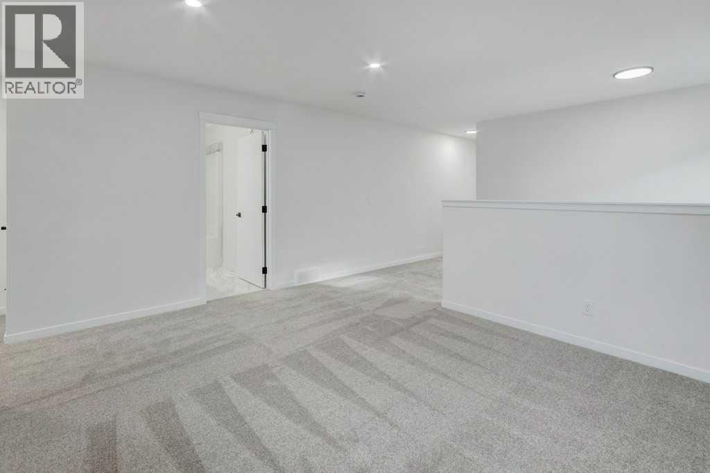 370 Corner Glen Way Ne, Calgary, Alberta  T3N 2P1 - Photo 18 - A2293393