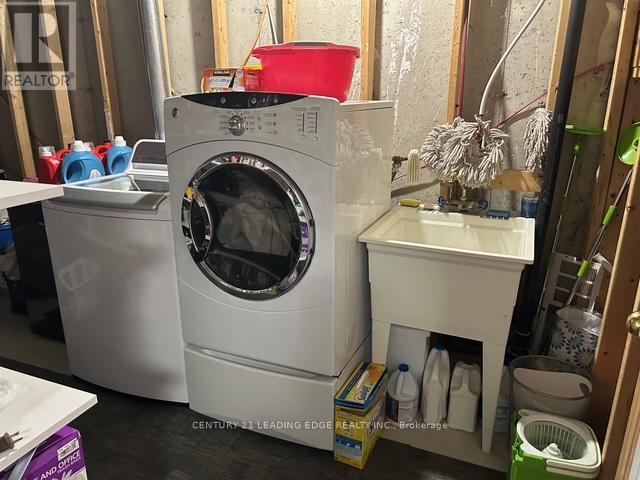 97 Thatcher Crescent, East Gwillimbury, Ontario  L9N 0B9 - Photo 32 - N12883994