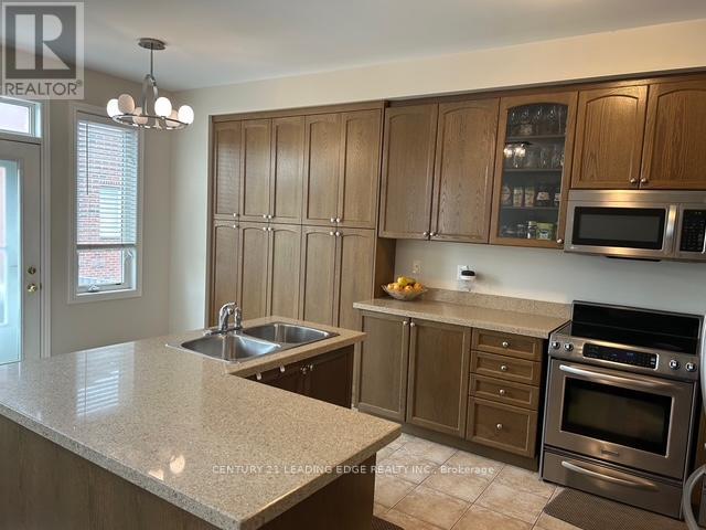 97 Thatcher Crescent, East Gwillimbury, Ontario  L9N 0B9 - Photo 9 - N12883994