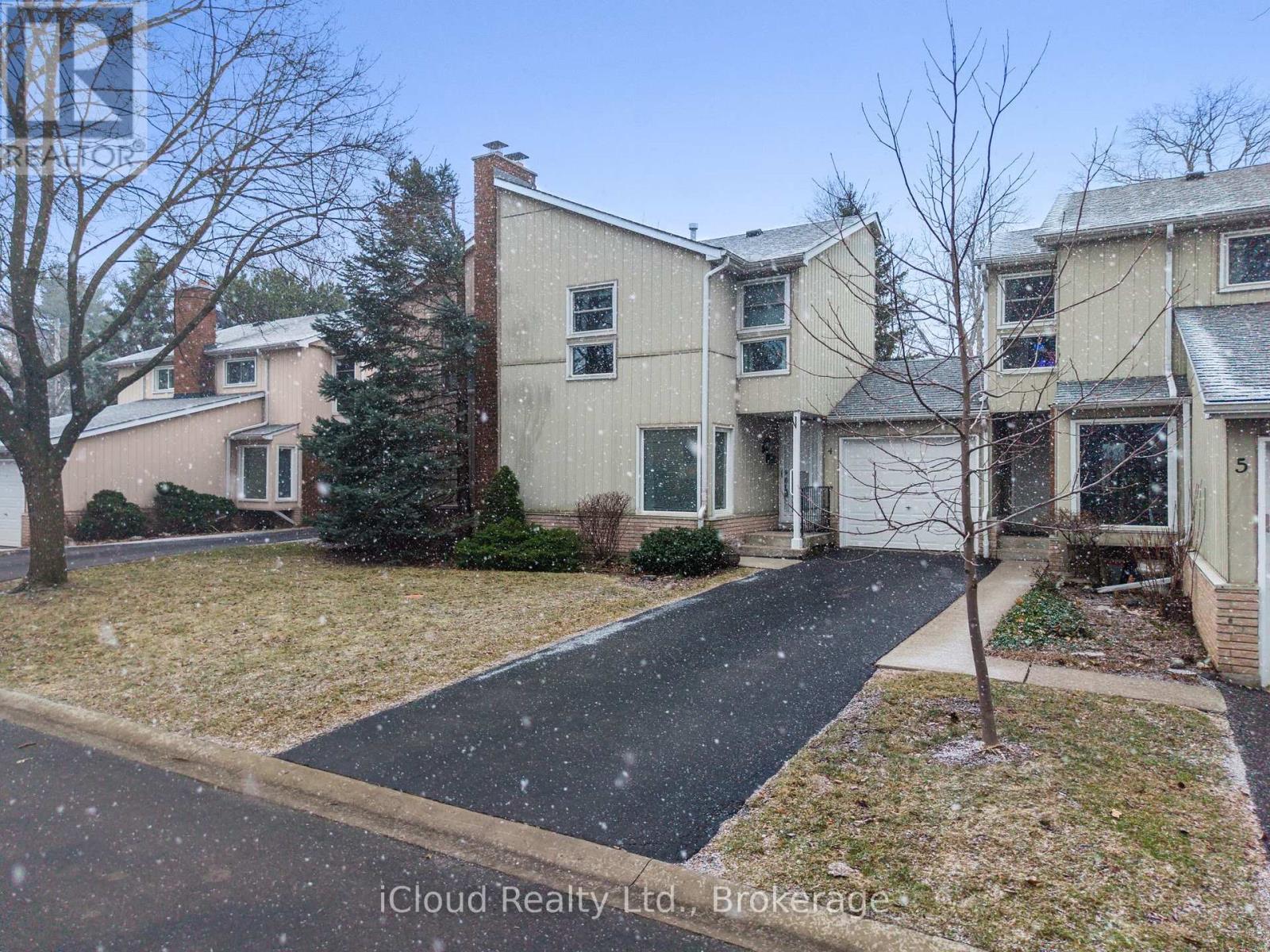 4 - 2385 WOODWARD AVENUE, Burlington, Ontario