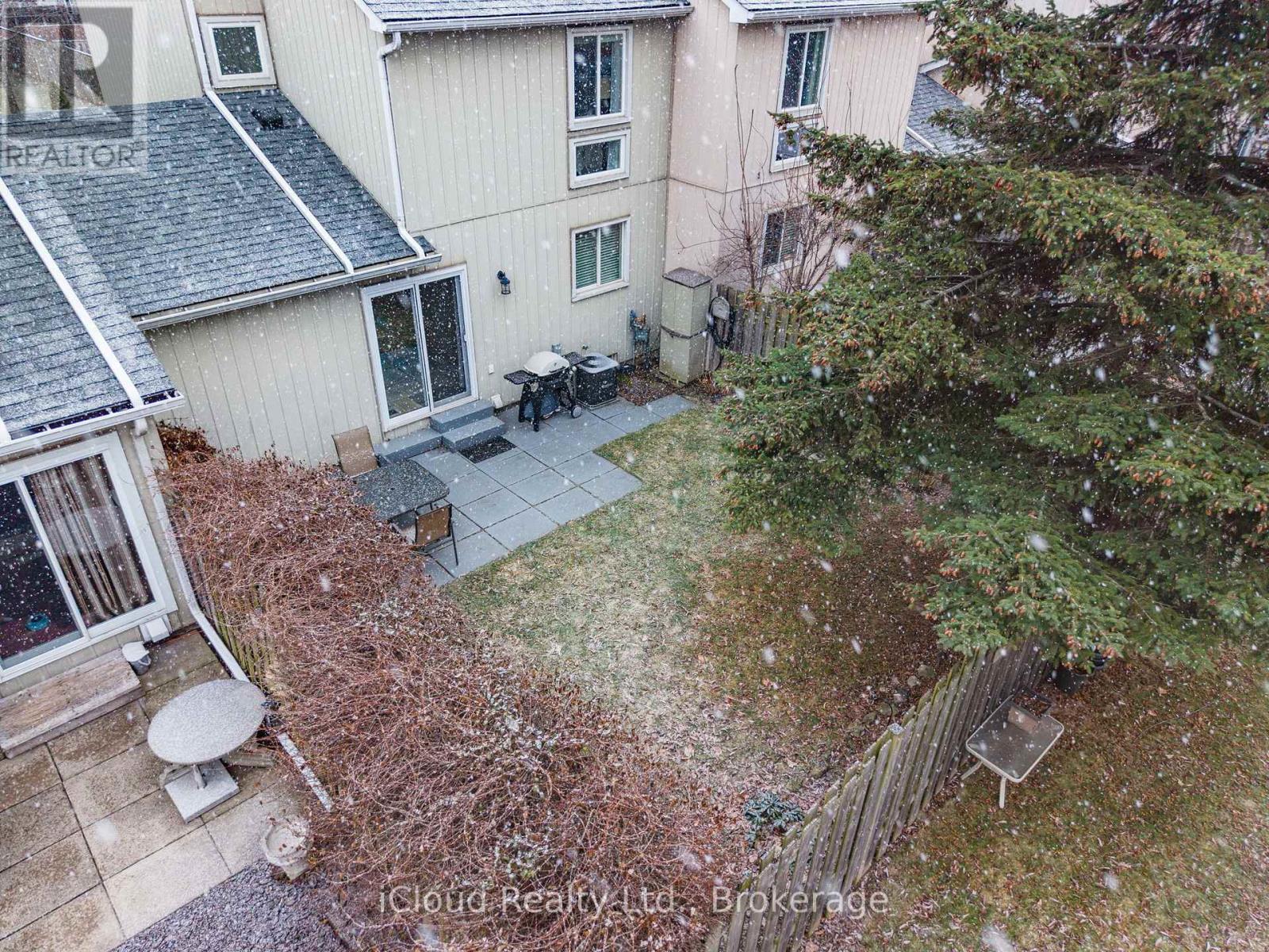 4 - 2385 Woodward Avenue, Burlington, Ontario  L7R 1V2 - Photo 5 - W12883978