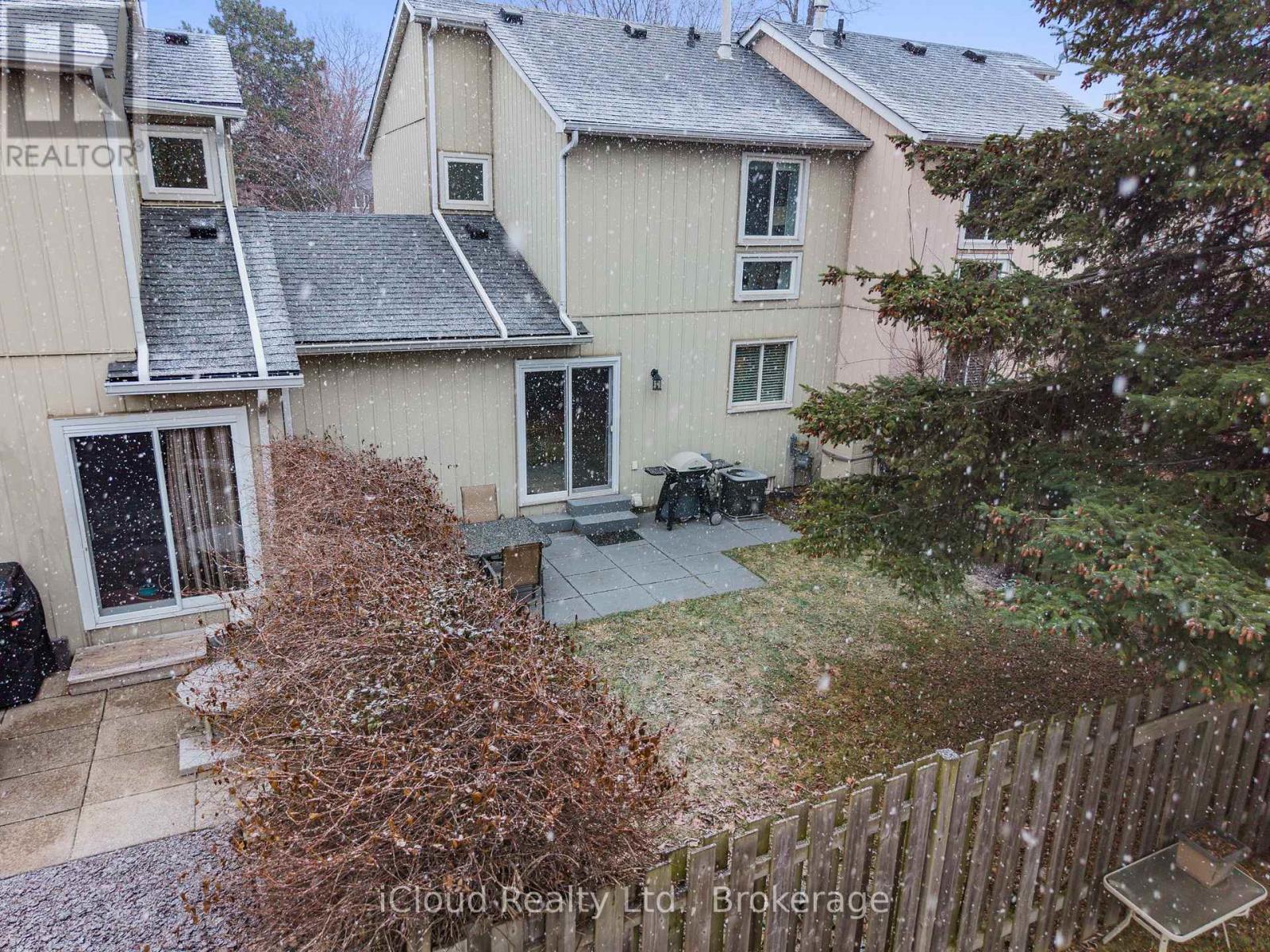 4 - 2385 Woodward Avenue, Burlington, Ontario  L7R 1V2 - Photo 6 - W12883978