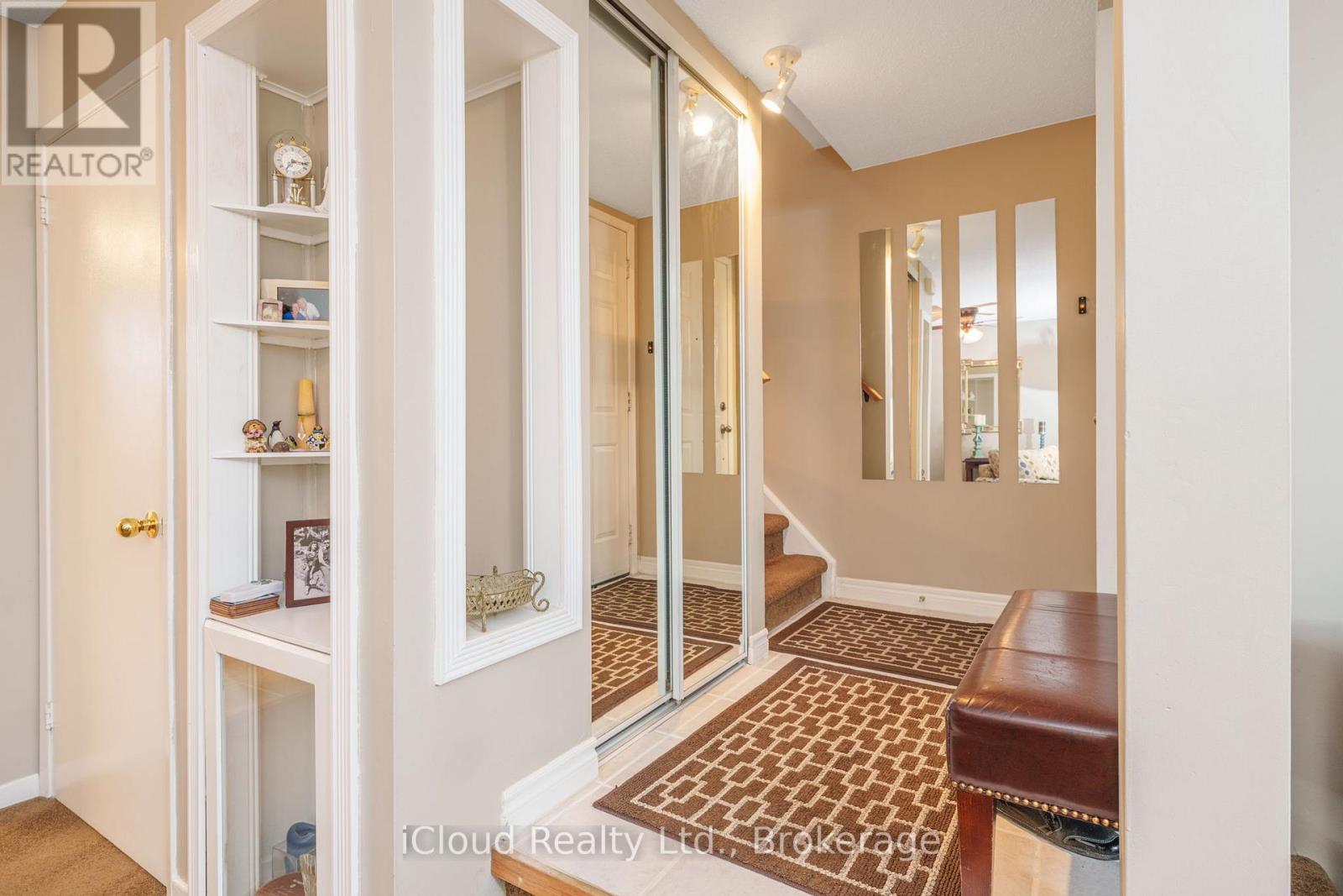 4 - 2385 Woodward Avenue, Burlington, Ontario  L7R 1V2 - Photo 8 - W12883978