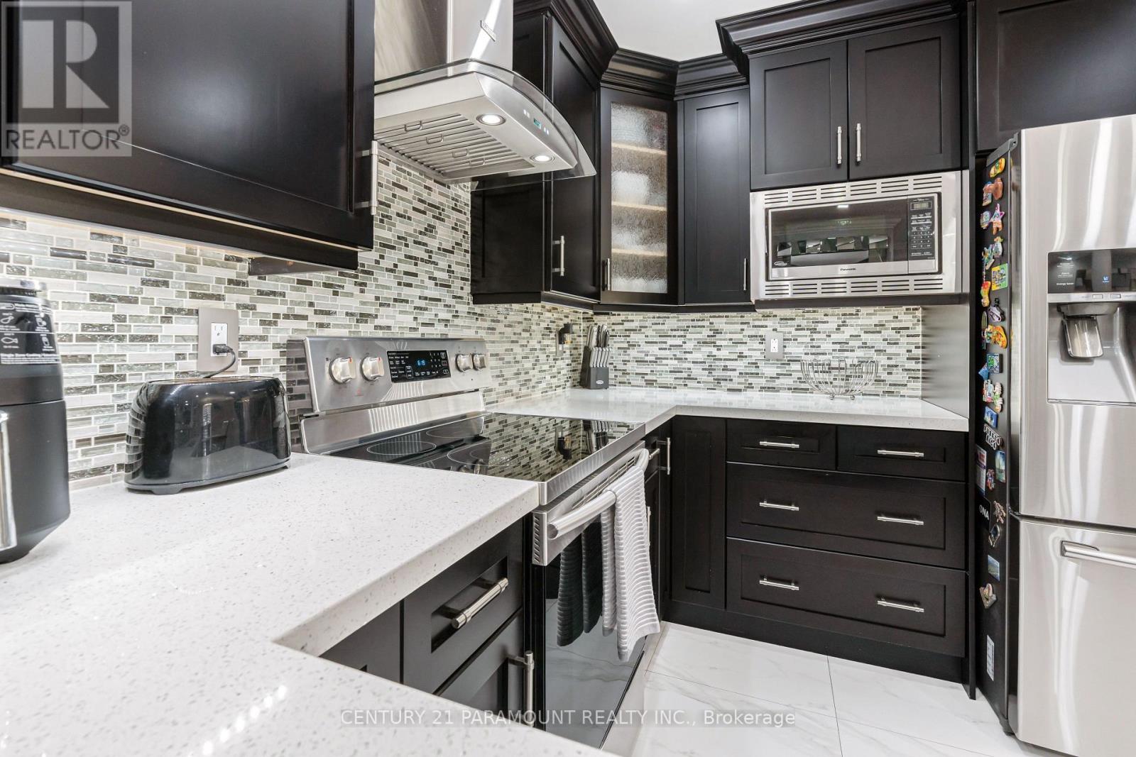 14 Redfinch Way, Brampton, Ontario  L7A 2B3 - Photo 18 - W12883980