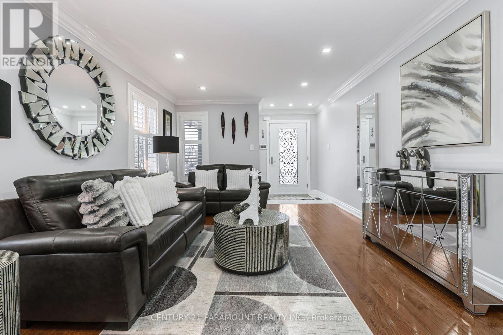 14 Redfinch Way, Brampton, Ontario  L7A 2B3 - Photo 5 - W12883980