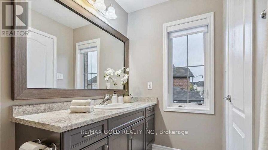 2 Stedford Crescent S, Brampton, Ontario  L7A 4P6 - Photo 11 - W12883982