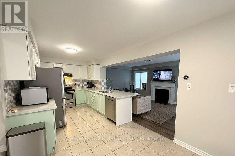 2 Stedford Crescent S, Brampton, Ontario  L7A 4P6 - Photo 6 - W12883982