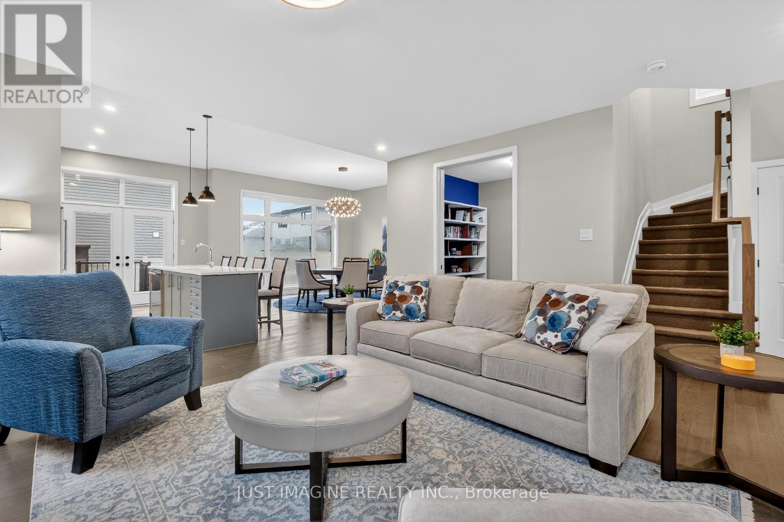 602 Triangle Street, Ottawa, Ontario  K2V 0L8 - Photo 11 - X12884004