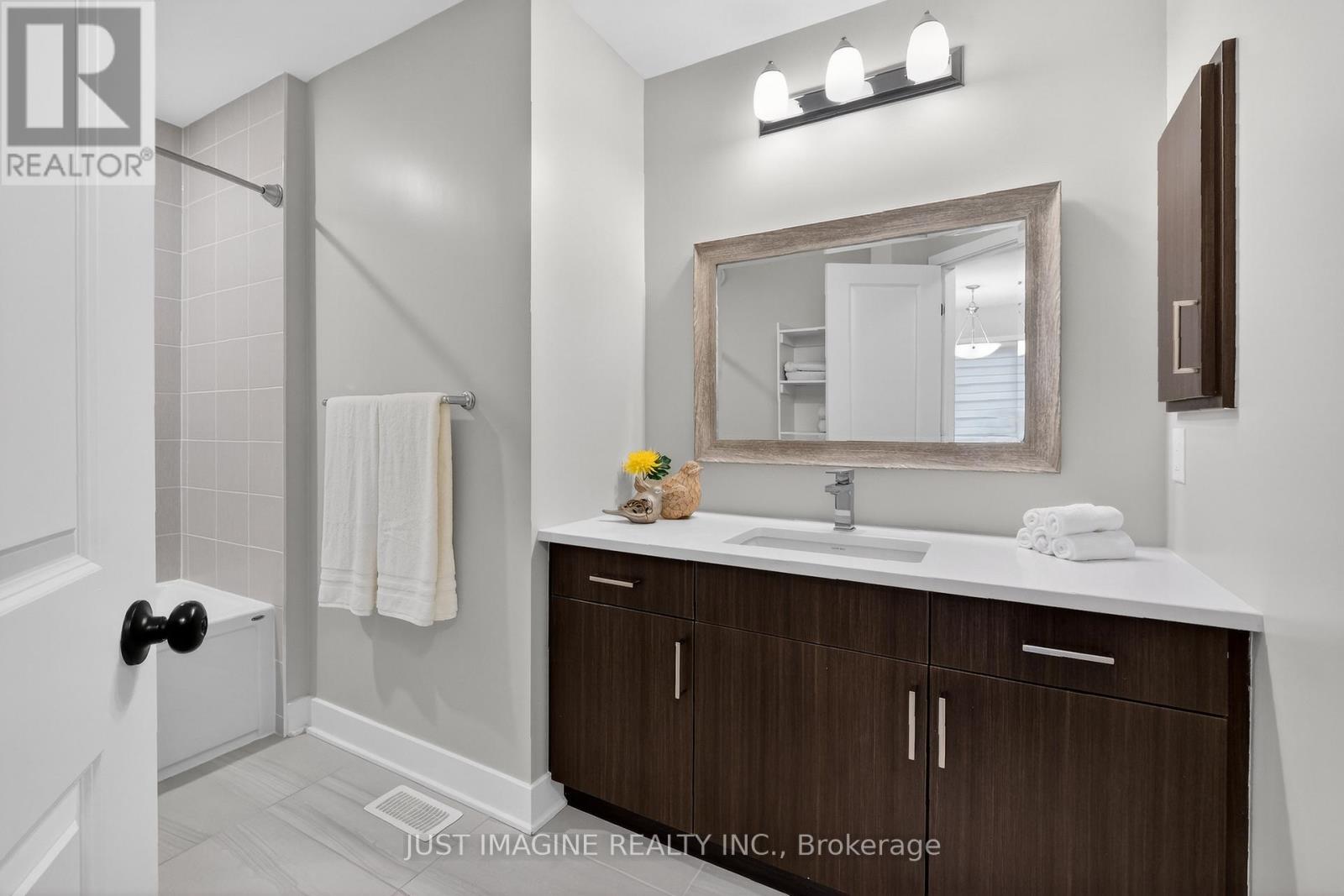 602 Triangle Street, Ottawa, Ontario  K2V 0L8 - Photo 35 - X12884004