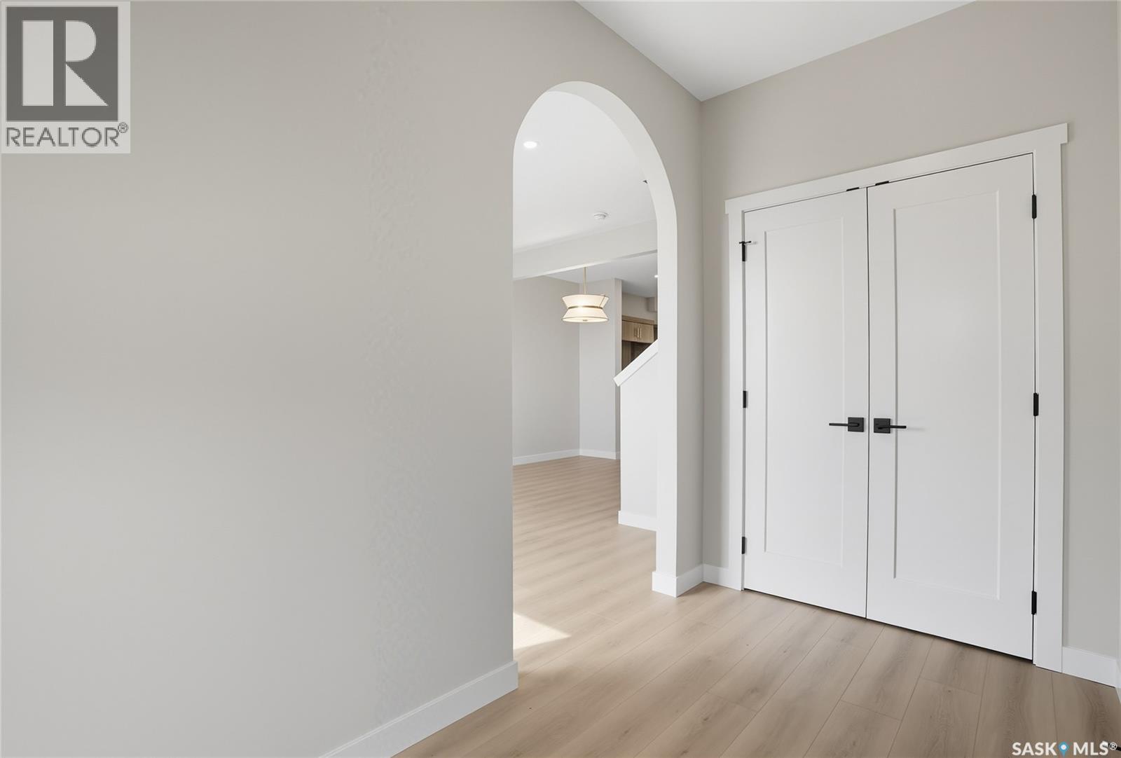 38 Taskamanwa Terrace, Saskatoon, Saskatchewan  S7V 1Z7 - Photo 4 - SK030447