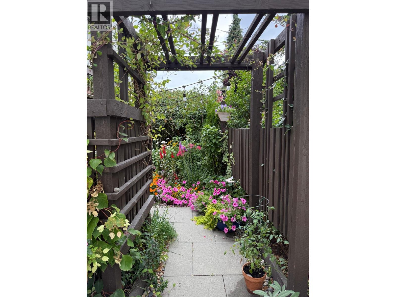 4 7363 Montecito Drive, Burnaby, British Columbia  V5A 1R4 - Photo 24 - R3096755