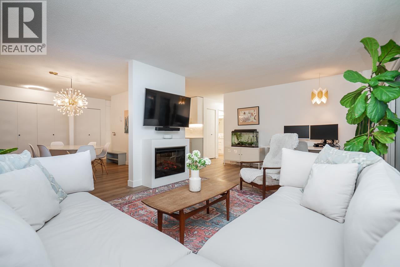 4 7363 Montecito Drive, Burnaby, British Columbia  V5A 1R4 - Photo 5 - R3096755