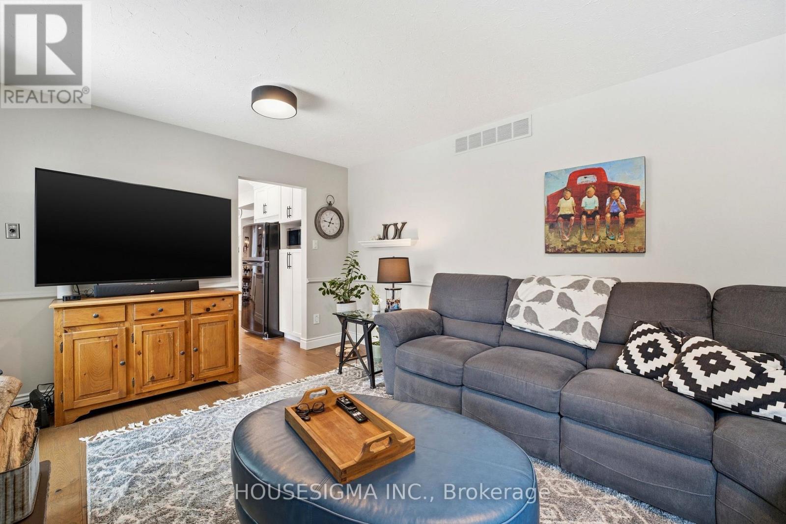 4 Mulberry Court, Guelph, Ontario  N1C 1A6 - Photo 13 - X12859448