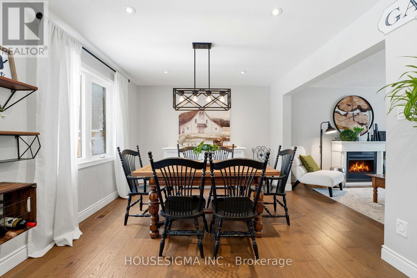 4 Mulberry Court, Guelph, Ontario  N1C 1A6 - Photo 4 - X12859448