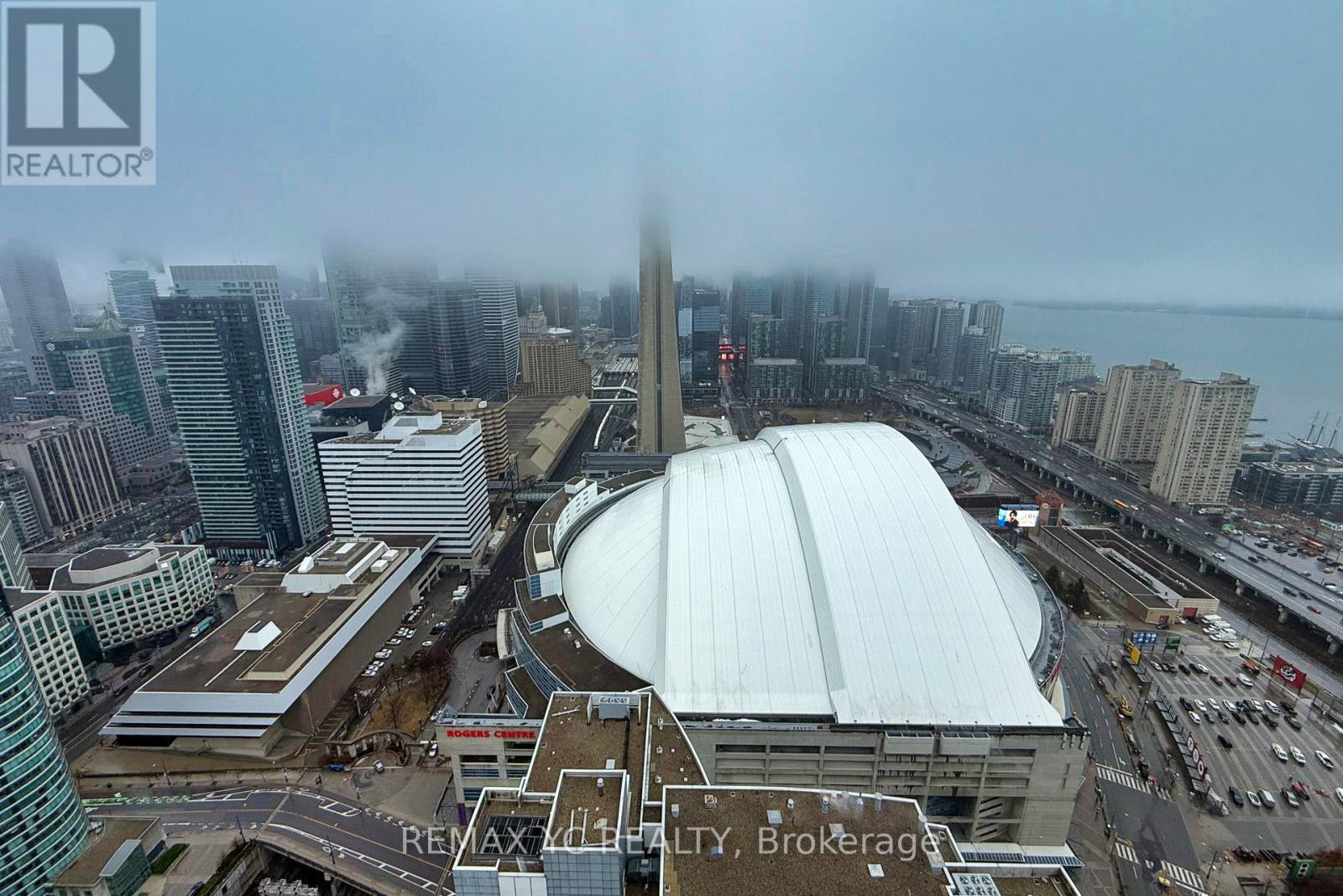 5705 - 1 Concord City Place Way, Toronto, Ontario  M5V 0X3 - Photo 10 - C12883702