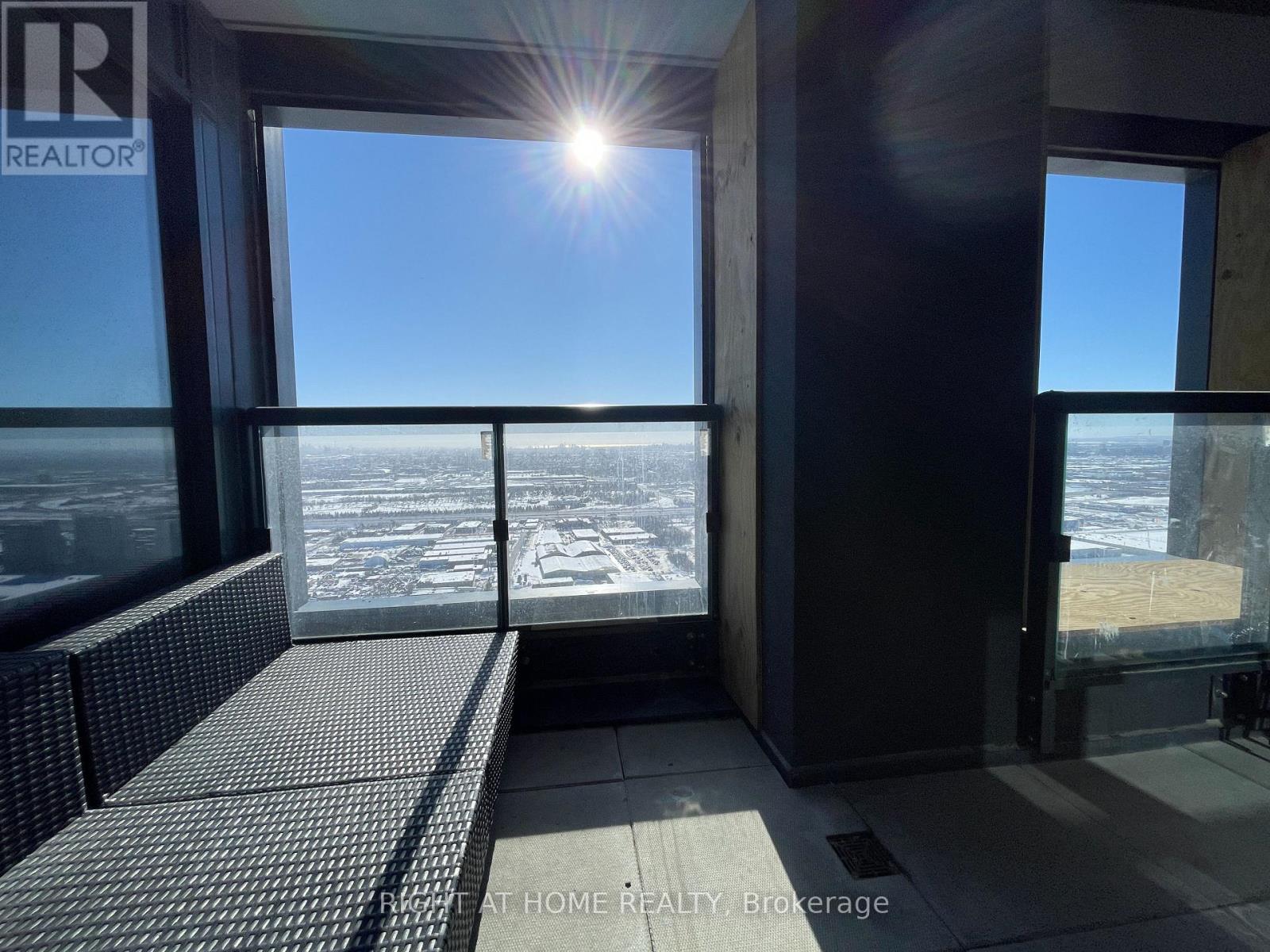 4403 - 2920 Highway 7, Vaughan, Ontario  L4K 0P4 - Photo 8 - N12707808