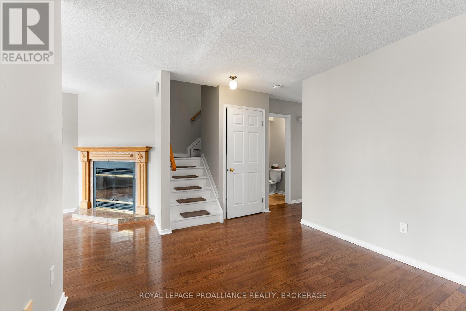 397 Malabar Drive, Kingston, Ontario  K7M 8X1 - Photo 10 - X12872940