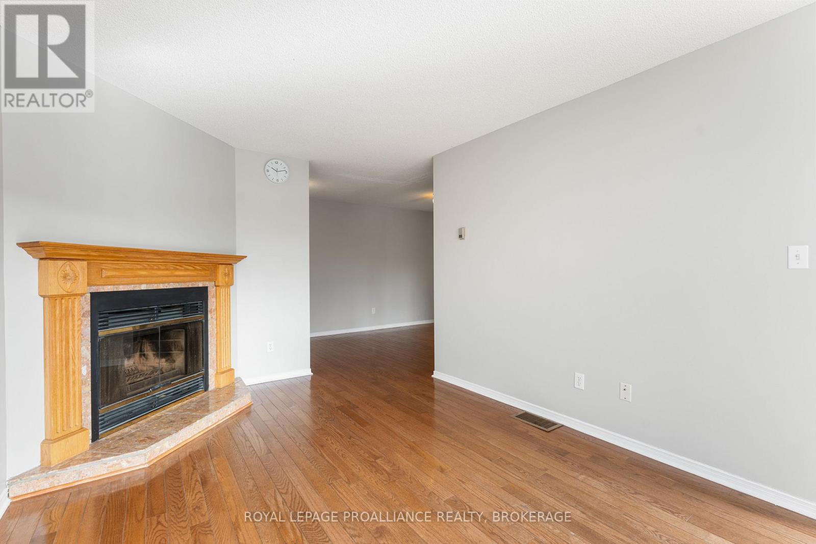 397 Malabar Drive, Kingston, Ontario  K7M 8X1 - Photo 12 - X12872940