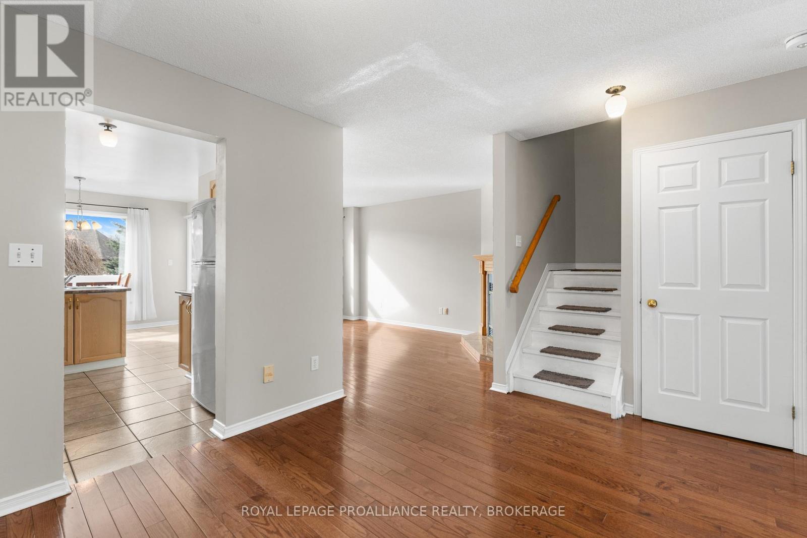 397 Malabar Drive, Kingston, Ontario  K7M 8X1 - Photo 9 - X12872940