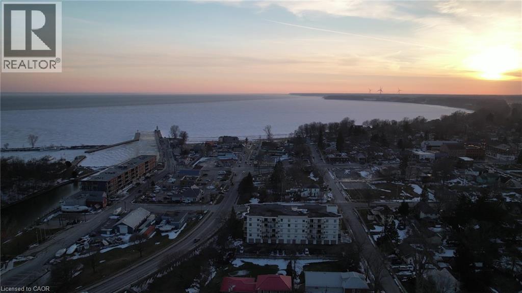 12 St Andrew Street Unit# 202, Port Dover, Ontario  N0A 1N1 - Photo 3 - 40800701