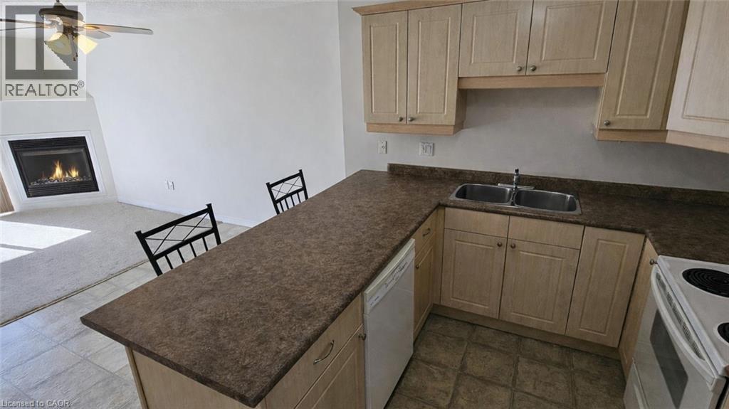 12 St Andrew Street Unit# 202, Port Dover, Ontario  N0A 1N1 - Photo 14 - 40800701