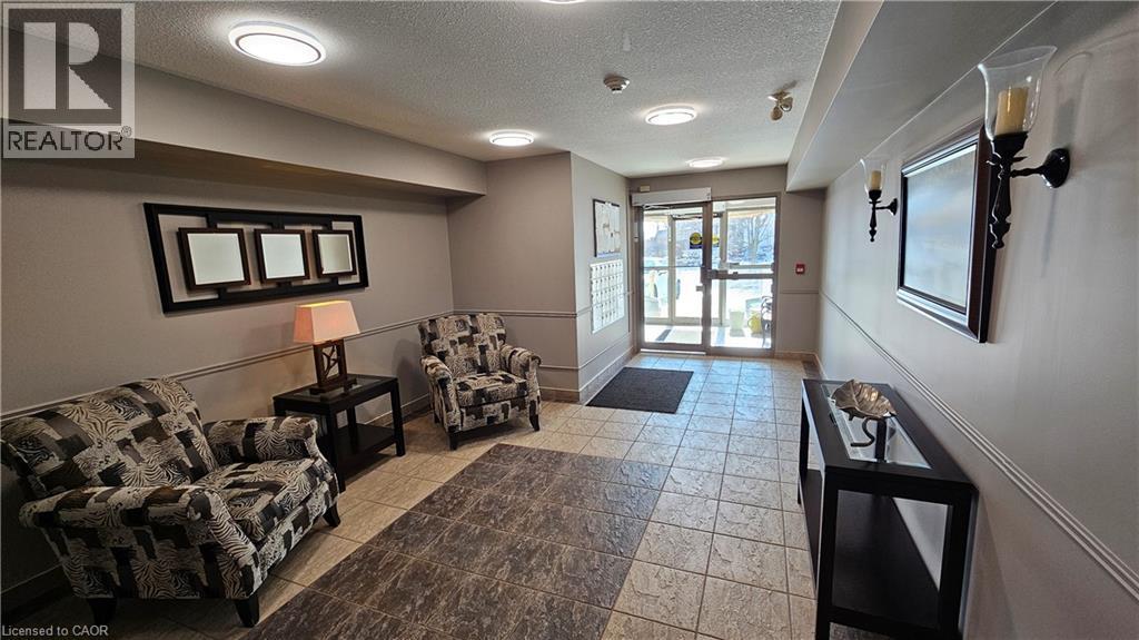 12 St Andrew Street Unit# 202, Port Dover, Ontario  N0A 1N1 - Photo 6 - 40800701