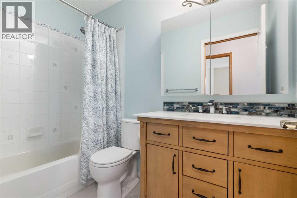 165 Quigley Drive, Cochrane, Alberta  T4C 1R4 - Photo 23 - A2290069