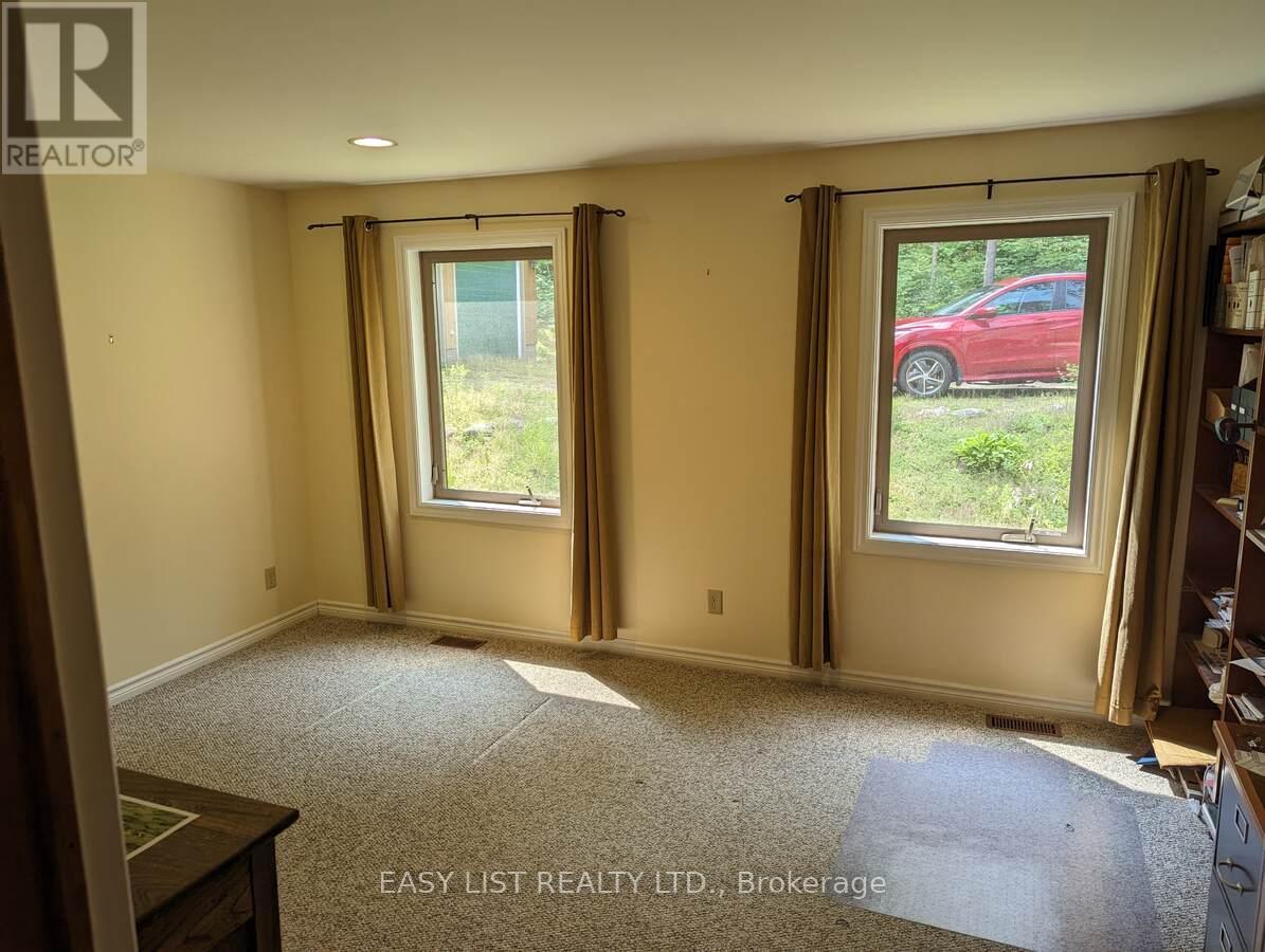 35692 Hwy 17, Laurentian Hills, Ontario  K0J 1P0 - Photo 32 - X12884034