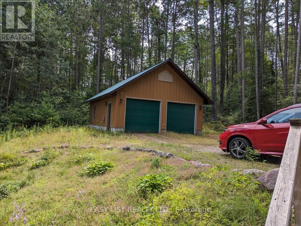 35692 Hwy 17, Laurentian Hills, Ontario  K0J 1P0 - Photo 43 - X12884034