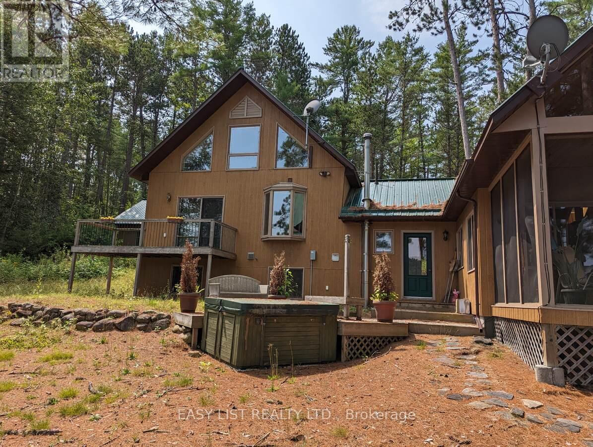 35692 Hwy 17, Laurentian Hills, Ontario  K0J 1P0 - Photo 44 - X12884034