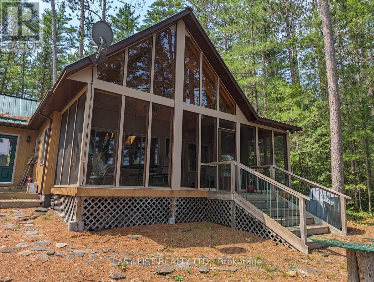 35692 Hwy 17, Laurentian Hills, Ontario  K0J 1P0 - Photo 45 - X12884034