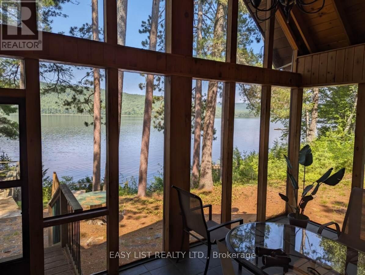 35692 Hwy 17, Laurentian Hills, Ontario  K0J 1P0 - Photo 47 - X12884034