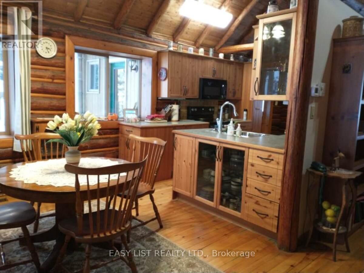 35692 Hwy 17, Laurentian Hills, Ontario  K0J 1P0 - Photo 49 - X12884034