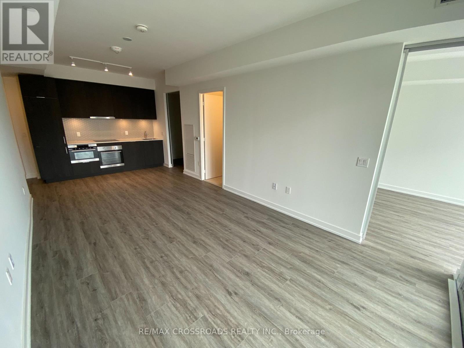 1214 - 158 Front Street, Toronto, Ontario  M5A 1E5 - Photo 5 - C12876642