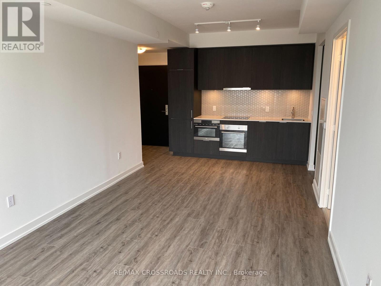 1214 - 158 Front Street, Toronto, Ontario  M5A 1E5 - Photo 3 - C12876642