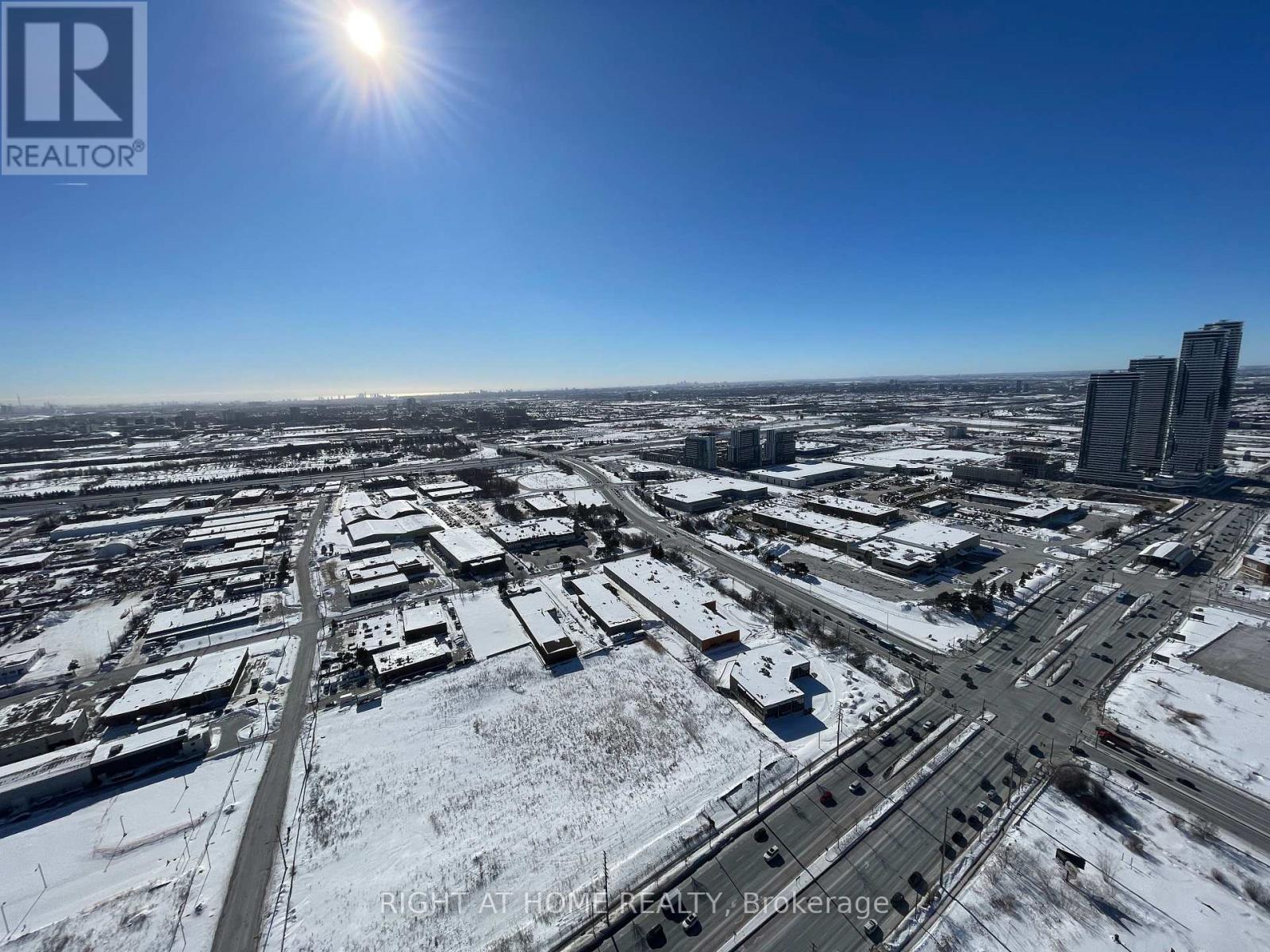 4403 - 2920 Highway 7 W, Vaughan, Ontario  L4K 0P4 - Photo 11 - N12707806