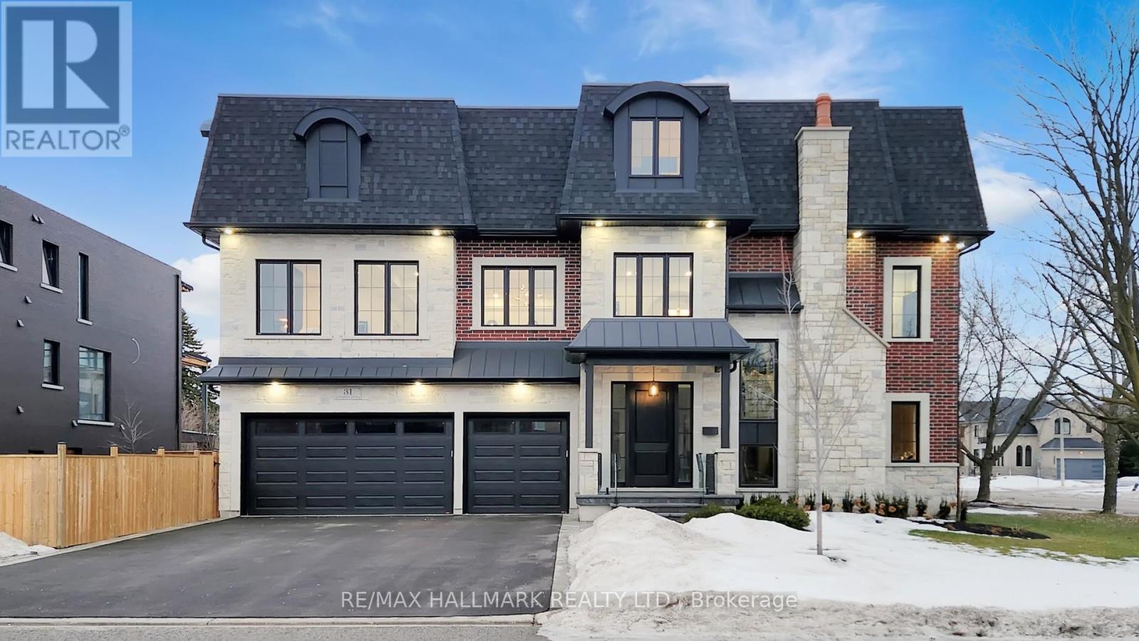 31 Naughton Drive, Richmond Hill, Ontario  L4C 4M6 - Photo 5 - N12884026