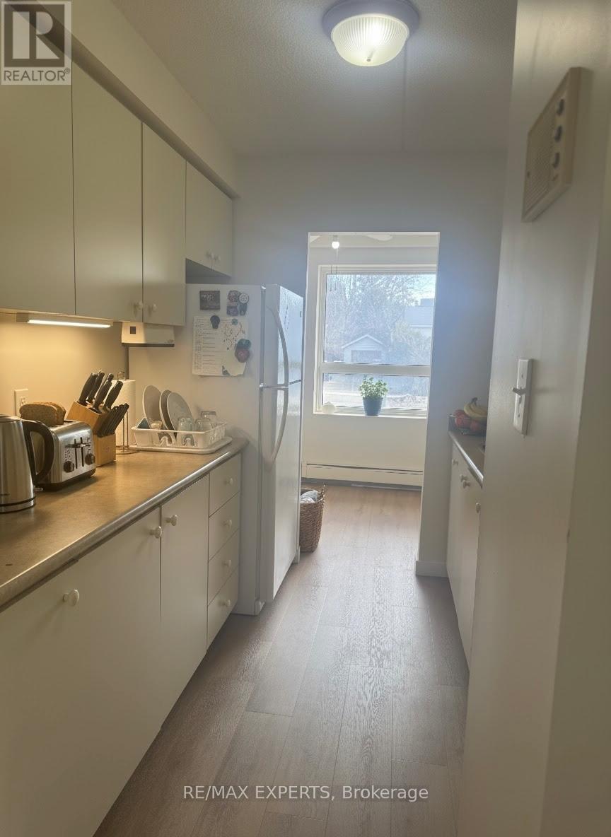 44 - 16 Mcdonald Street N, New Tecumseth, Ontario  L9R 1G6 - Photo 2 - N12884028