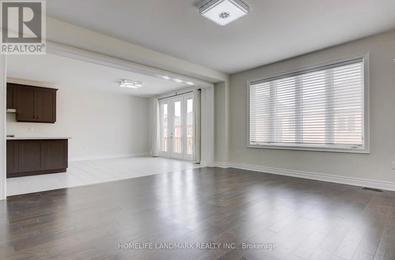 707 Harry Douglas Street, Newmarket, Ontario  L3X 0J8 - Photo 13 - N12884036