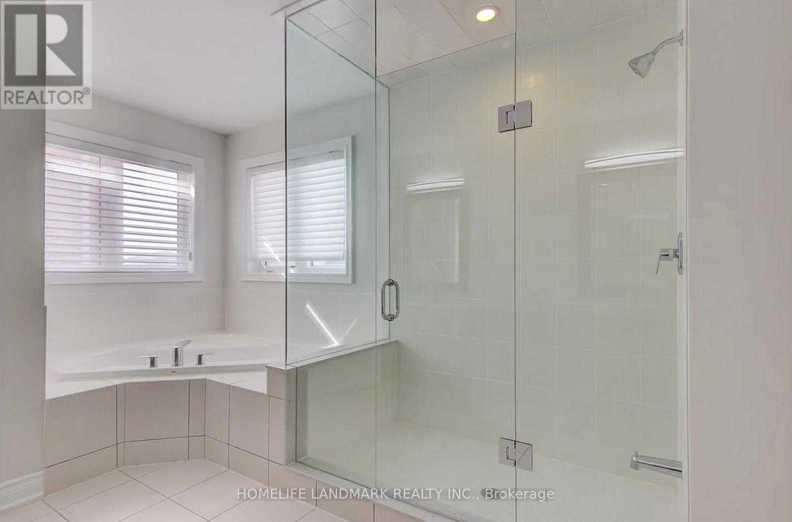 707 Harry Douglas Street, Newmarket, Ontario  L3X 0J8 - Photo 31 - N12884036