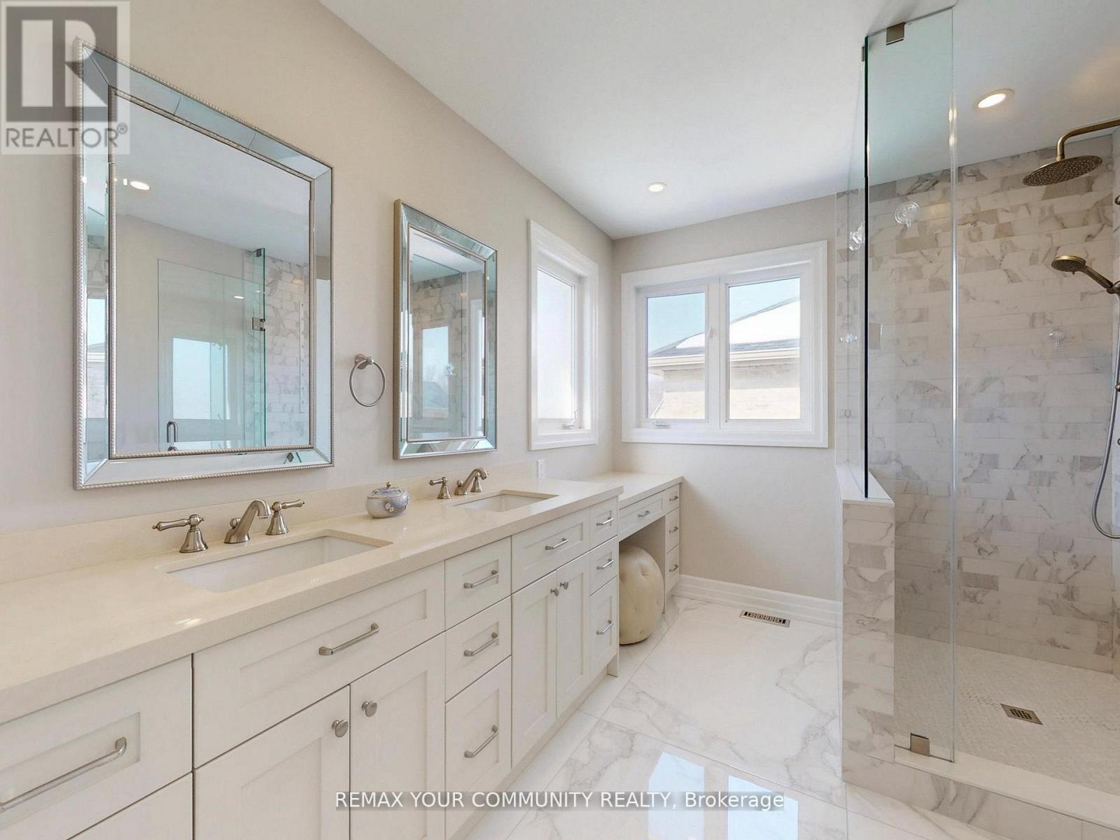32 D'eva Drive, Vaughan, Ontario  L4J 0G1 - Photo 25 - N12884044